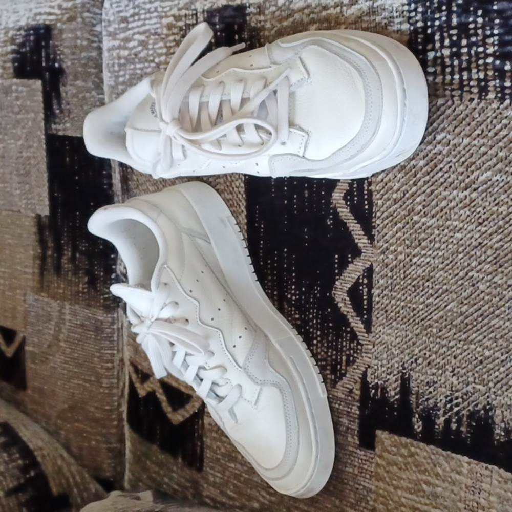 adidas White Women's Sneakers